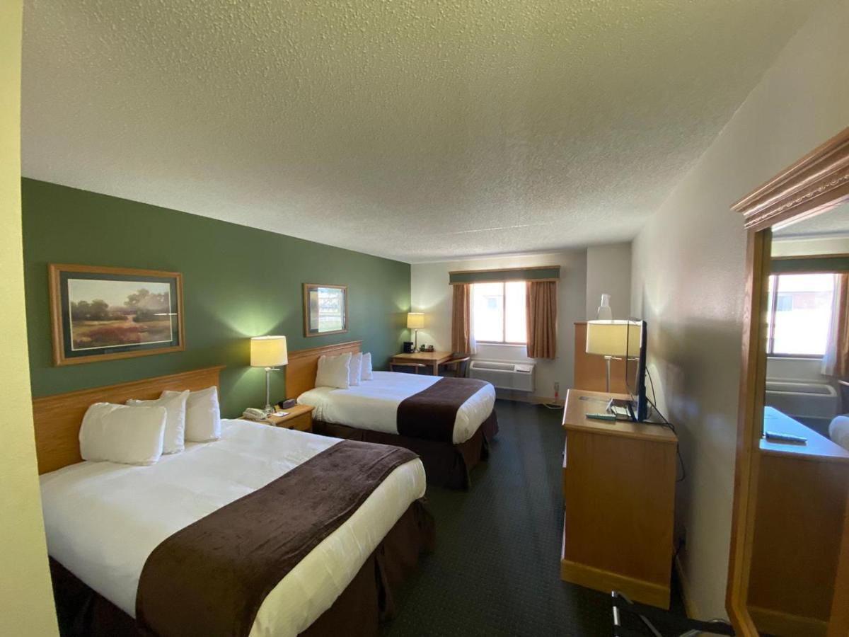 Baymont By Wyndham Robinson Hotel Exterior foto